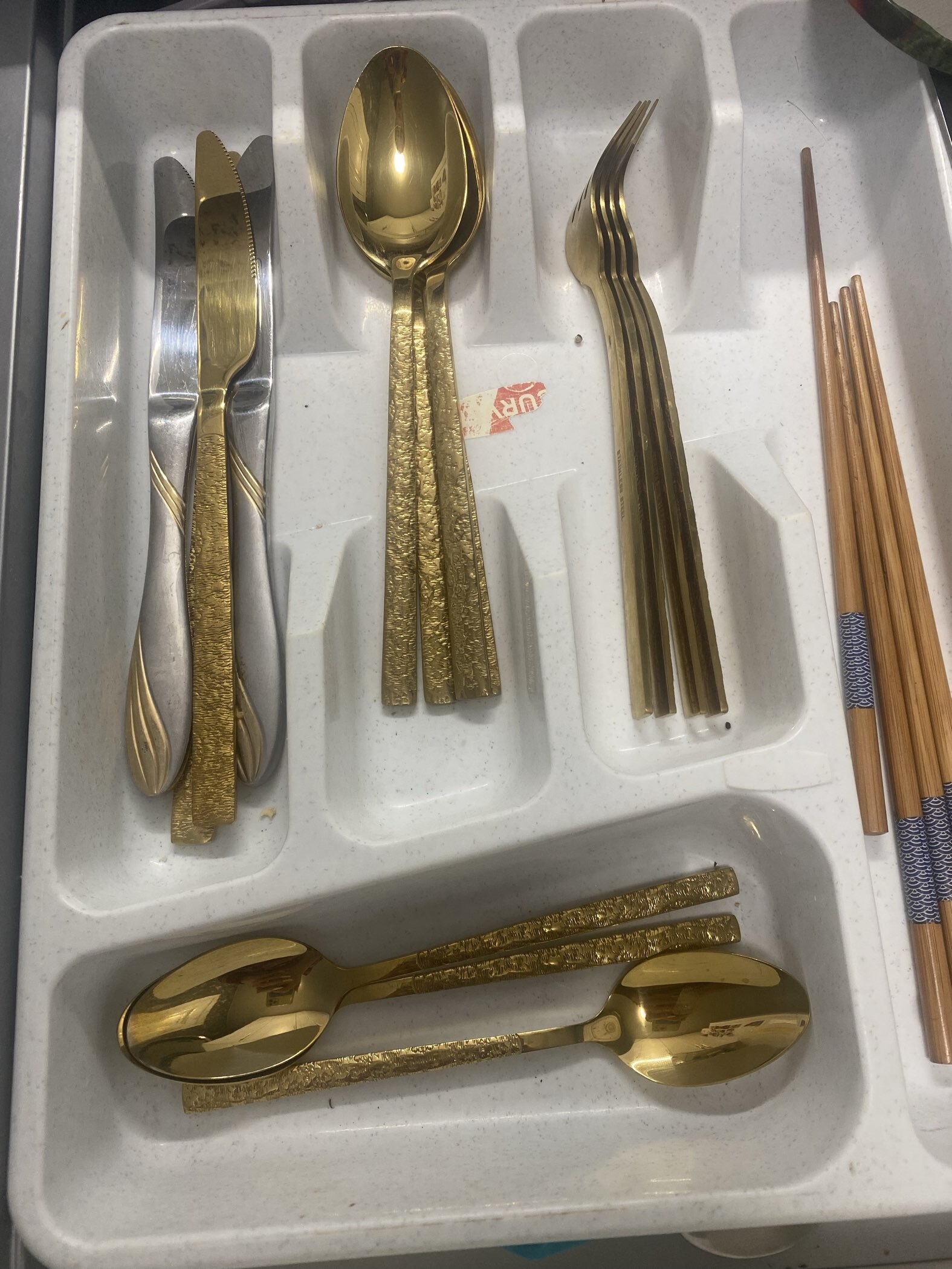 Фотография покупателя товара Вилка столовая Magistro «Олин GOLD», длина 19.8 см, нержавеющая сталь, золотистая - Фото 5