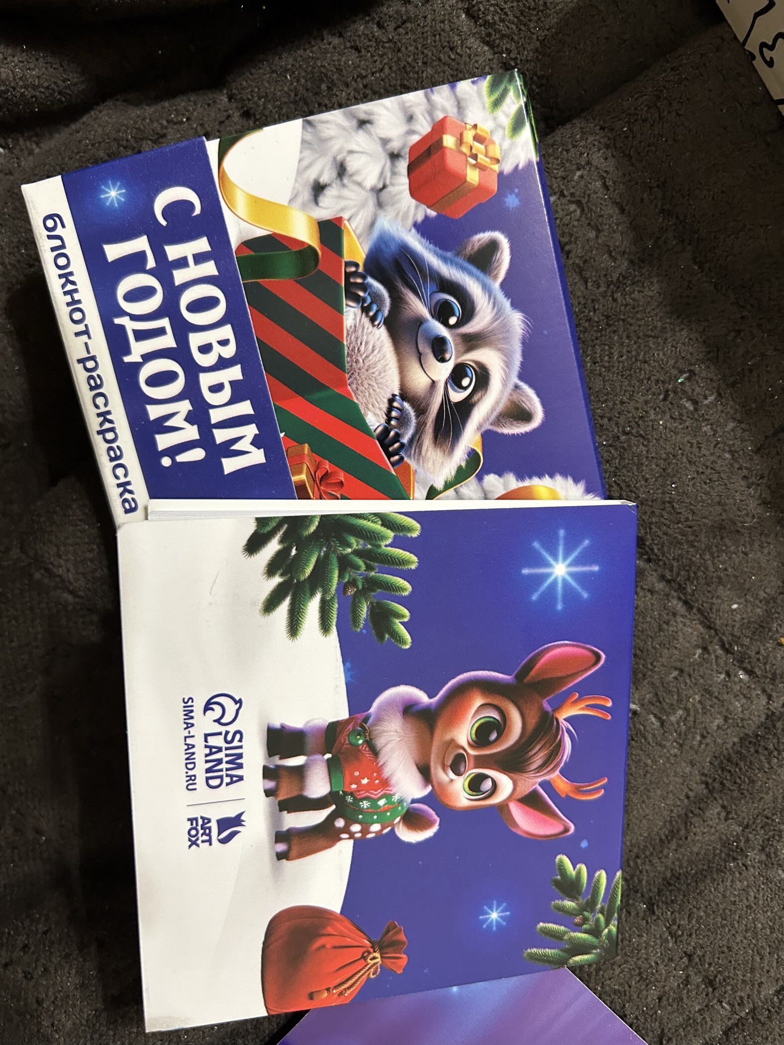 Фотография покупателя товара Подарочный набор новогодний, блокнот-раскраска и восковые мелки «Лошадка» - Фото 2