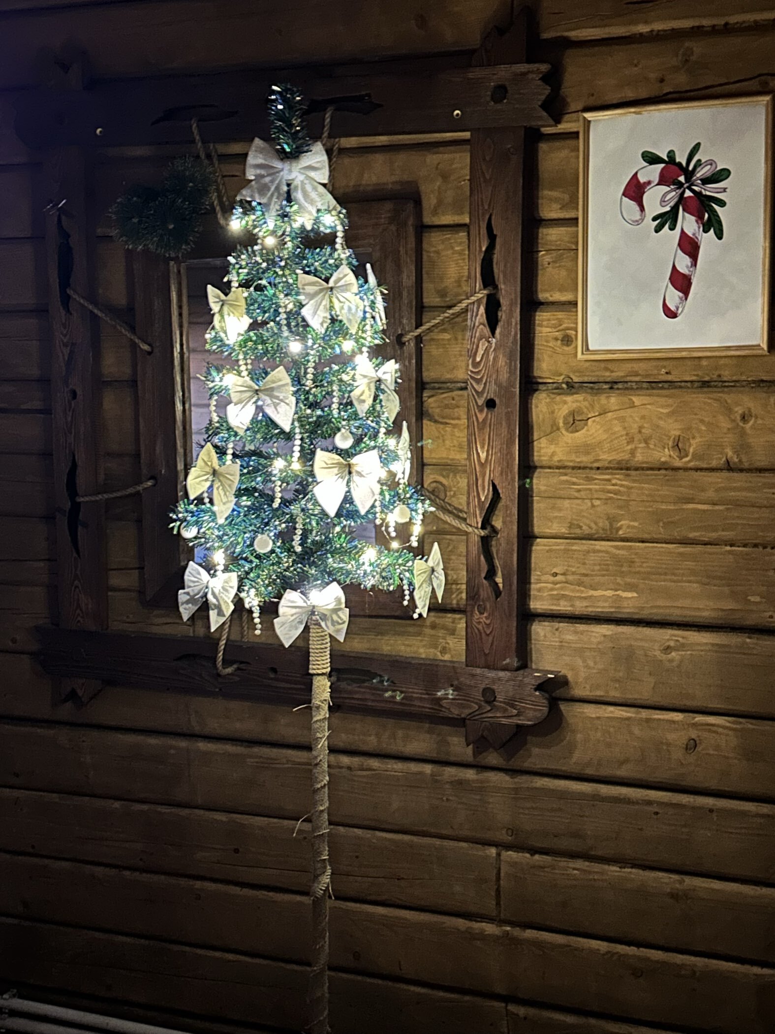 Фотография покупателя товара Искусственная ёлка цветная «Зимнее волшебство. Радуга» синий, 90 см, d нижнего яруса 40 см, d иголок 6 см, 90 ПВХ веток отгибаются - Фото 3