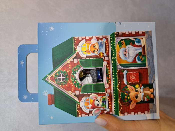 Фотография покупателя товара Коробка подарочная новогодняя складная с 3D эффектом «С новым годом», 18×15×7.5 см - Фото 5