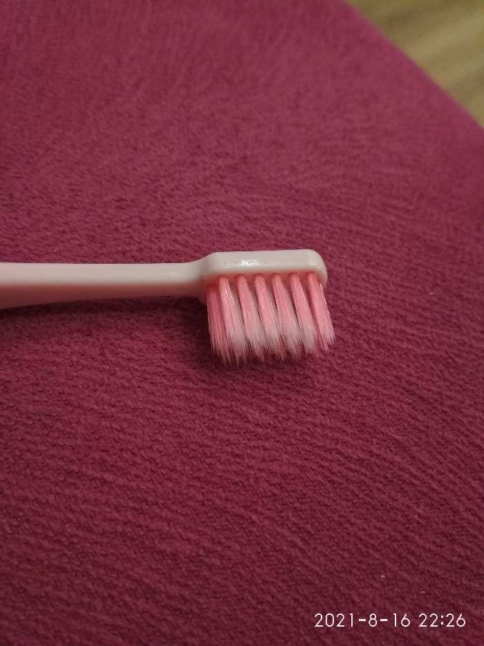 Фотография покупателя товара Детская зубная щетка с мягкой щетиной, нейлон, цвет розовый - Фото 6