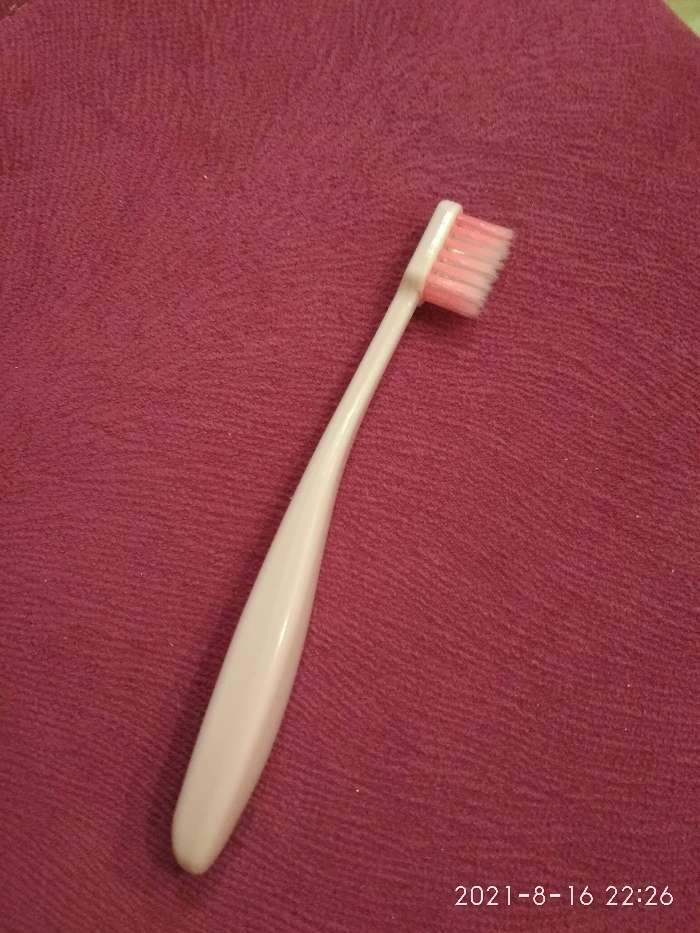 Фотография покупателя товара Детская зубная щетка с мягкой щетиной, нейлон, цвет розовый - Фото 3