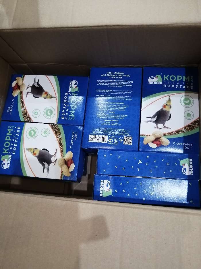 Фотография покупателя товара Корм "Пижон" для средних попугаев, с орехами, 400 г