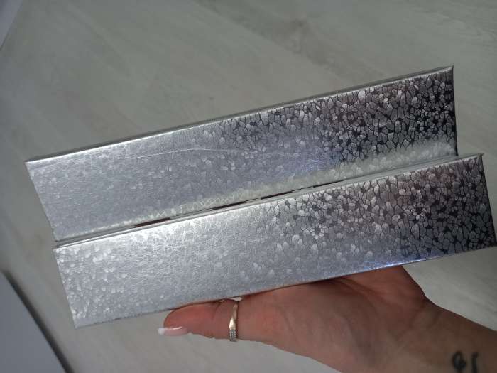 Фотография покупателя товара Коробочка подарочная под браслет, цепочку, часы «Драгоценность», 21×4.5 см, (полезная часть 20.2×3.7 см,) цвет серебро - Фото 1