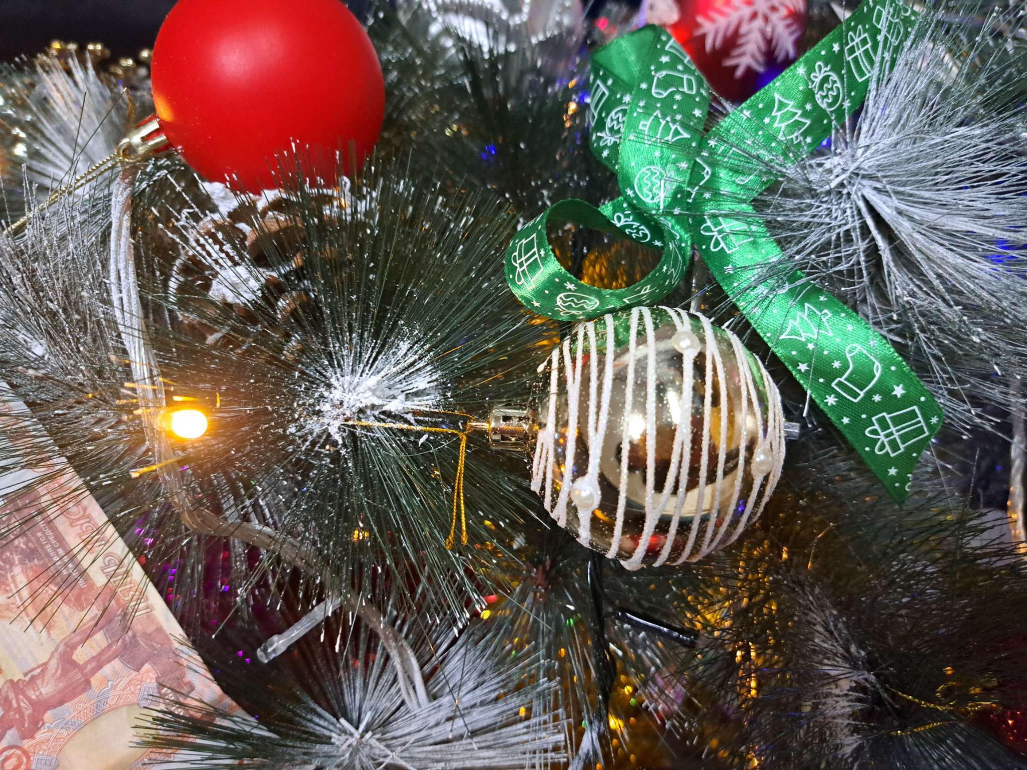 Фотография покупателя товара Ёлочные игрушки «Жемчужный орион», шары новогодние, d=6 см, набор 8 шт., золотистый - Фото 3