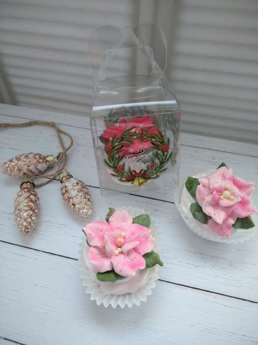 Фотография покупателя товара Коробка подарочная новогодняя складная ПВХ «Ёлочка» 7×7×7 см - Фото 1