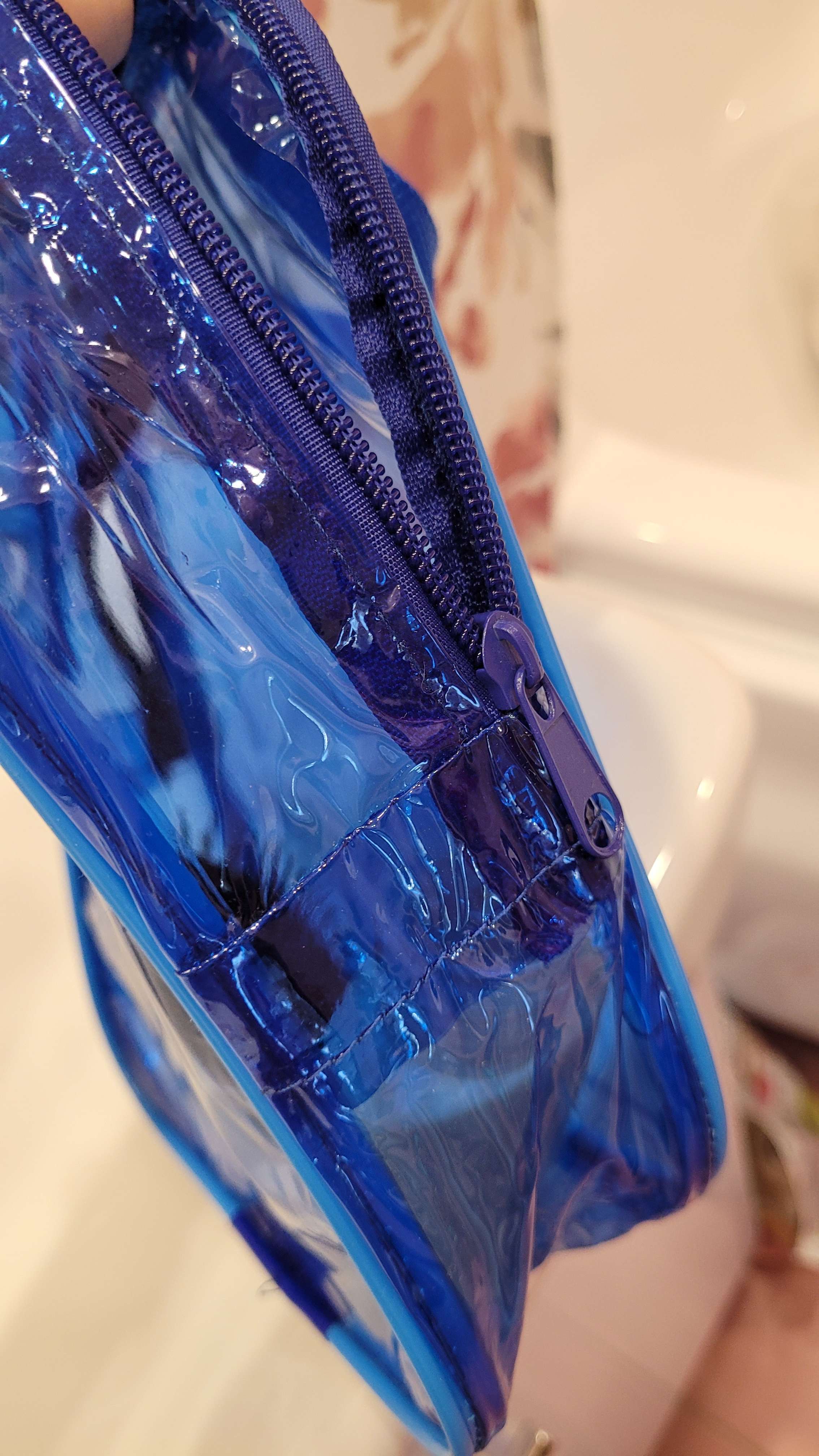 Фотография покупателя товара Косметичка на молнии, с ручками, цвет голубой - Фото 6