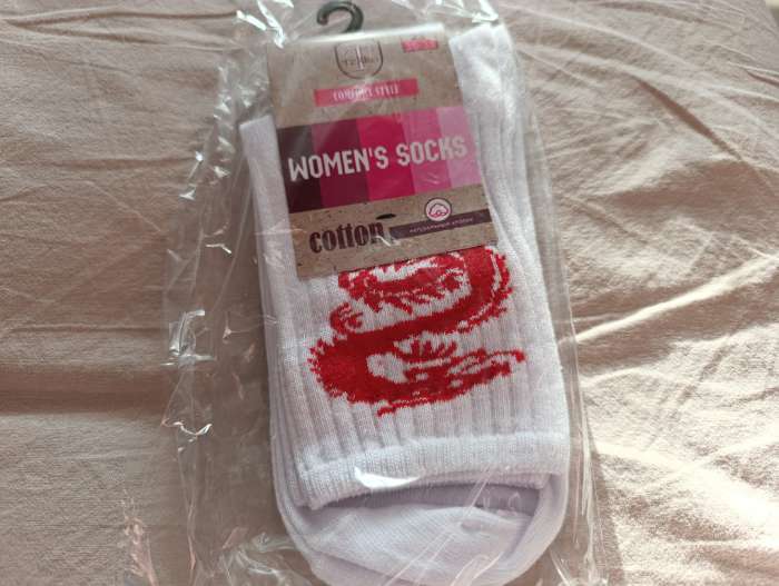 Фотография покупателя товара Носки «Красный дракон», белые, размер 31 - Фото 1