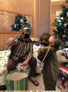 Фотография покупателя товара Карнавальный набор «Легионер»: шлем, меч, нарукавник, р-р. 54-57 - Фото 2