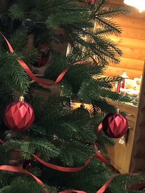 Фотография покупателя товара Ёлочные игрушки «Иллюзия», шары новогодние, d=6 см, набор 6 шт., красный - Фото 1