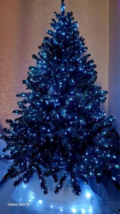 Фотография покупателя товара Искусственная ёлка «ЕлкиТорг. Дивная», 150 см, d нижнего яруса 115 см, 420 ПВХ веток на крючках - Фото 2