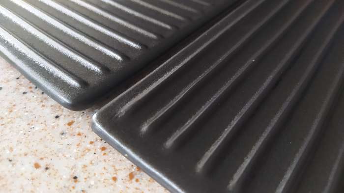 Фотография покупателя товара Блюдо керамическое для подачи Доляна «Гриль», 10,2×36 см, цвет чёрный