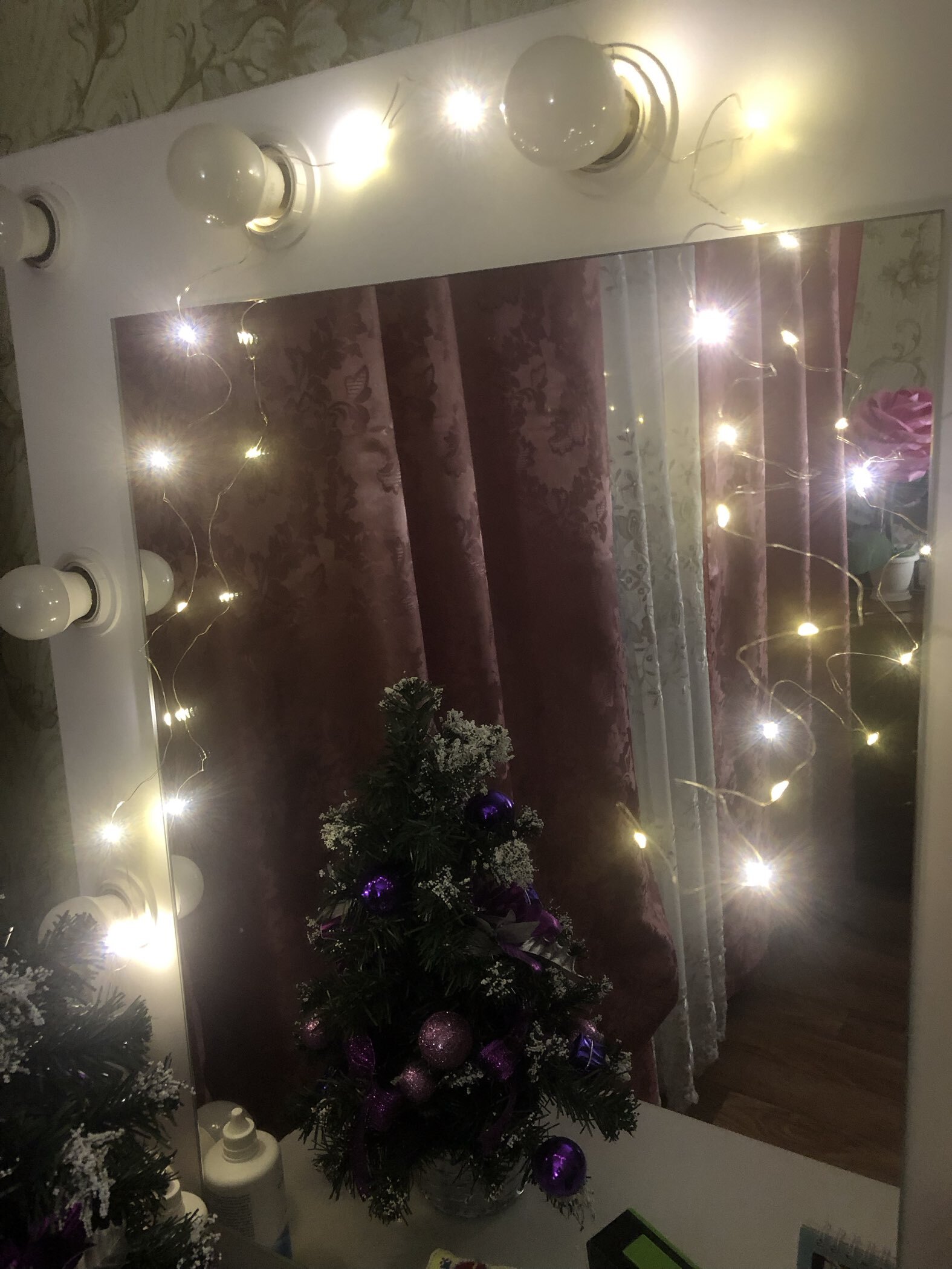 Фотография покупателя товара Гирлянда «Нить» 1 м роса, IP20, серебристая нить, 10 LED, 3 режима, батарейки AG13×3 (в комплекте), свечение мульти - Фото 31