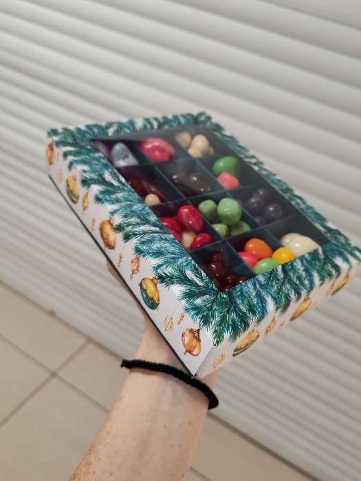 Фотография покупателя товара Коробка складная под 12 конфет «С Новым годом», 14×18×3.5 см - Фото 7