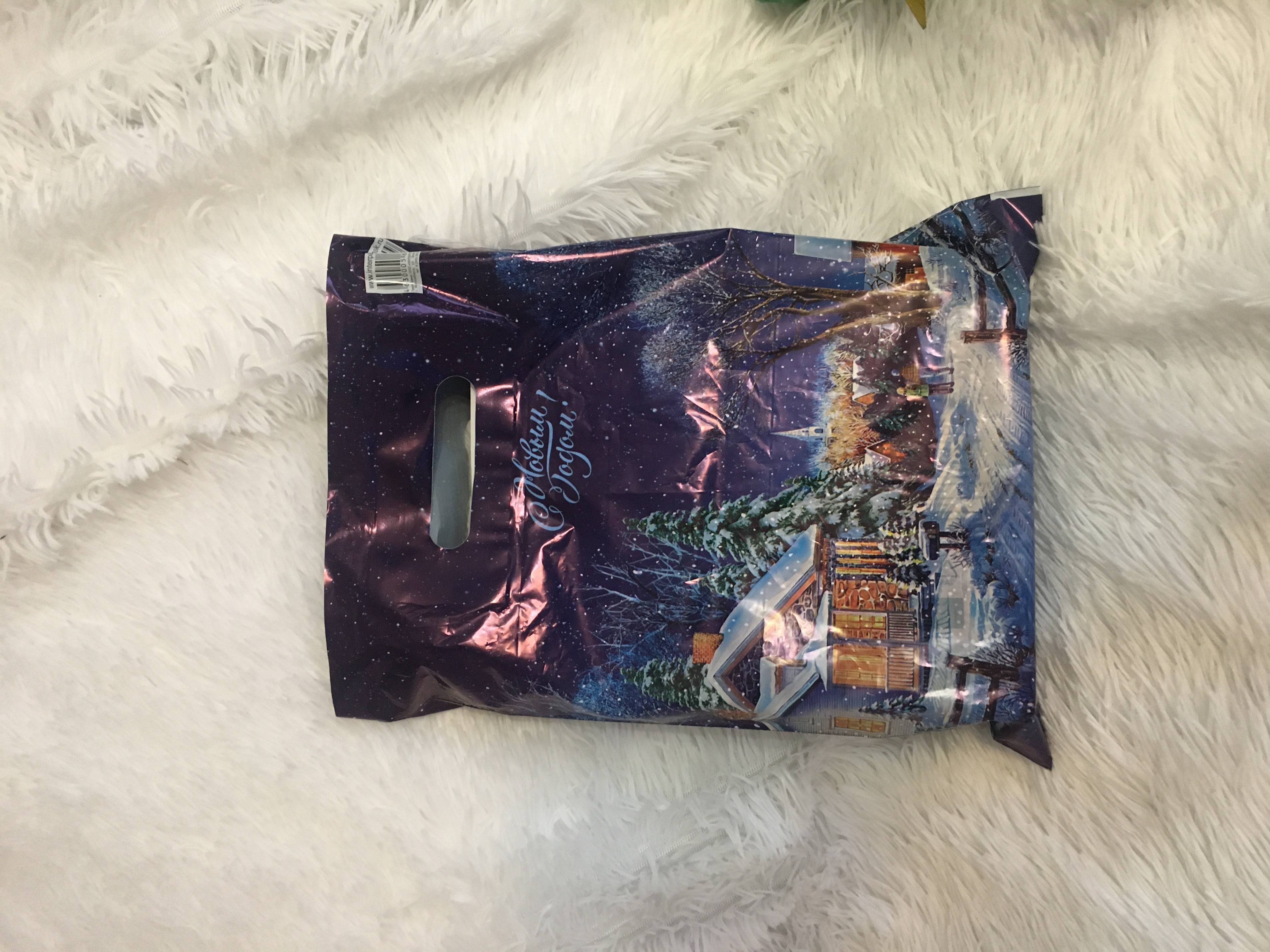 Фотография покупателя товара Пакет новогодний новогодний «Три бельчонка», полиэтиленовый с вырубной ручкой, 40×31 см - Фото 1