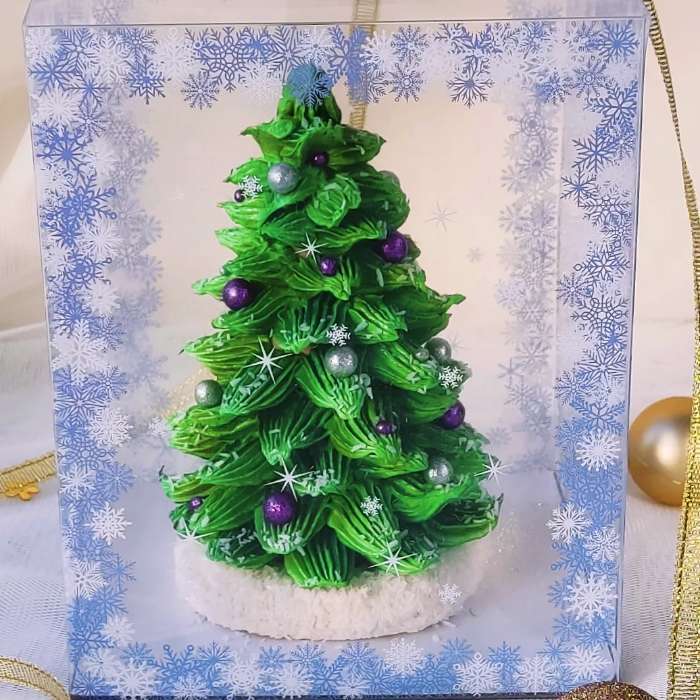 Фотография покупателя товара Коробка подарочная новогодняя складная ПВХ «Зимушка» 12×12×15 см - Фото 1