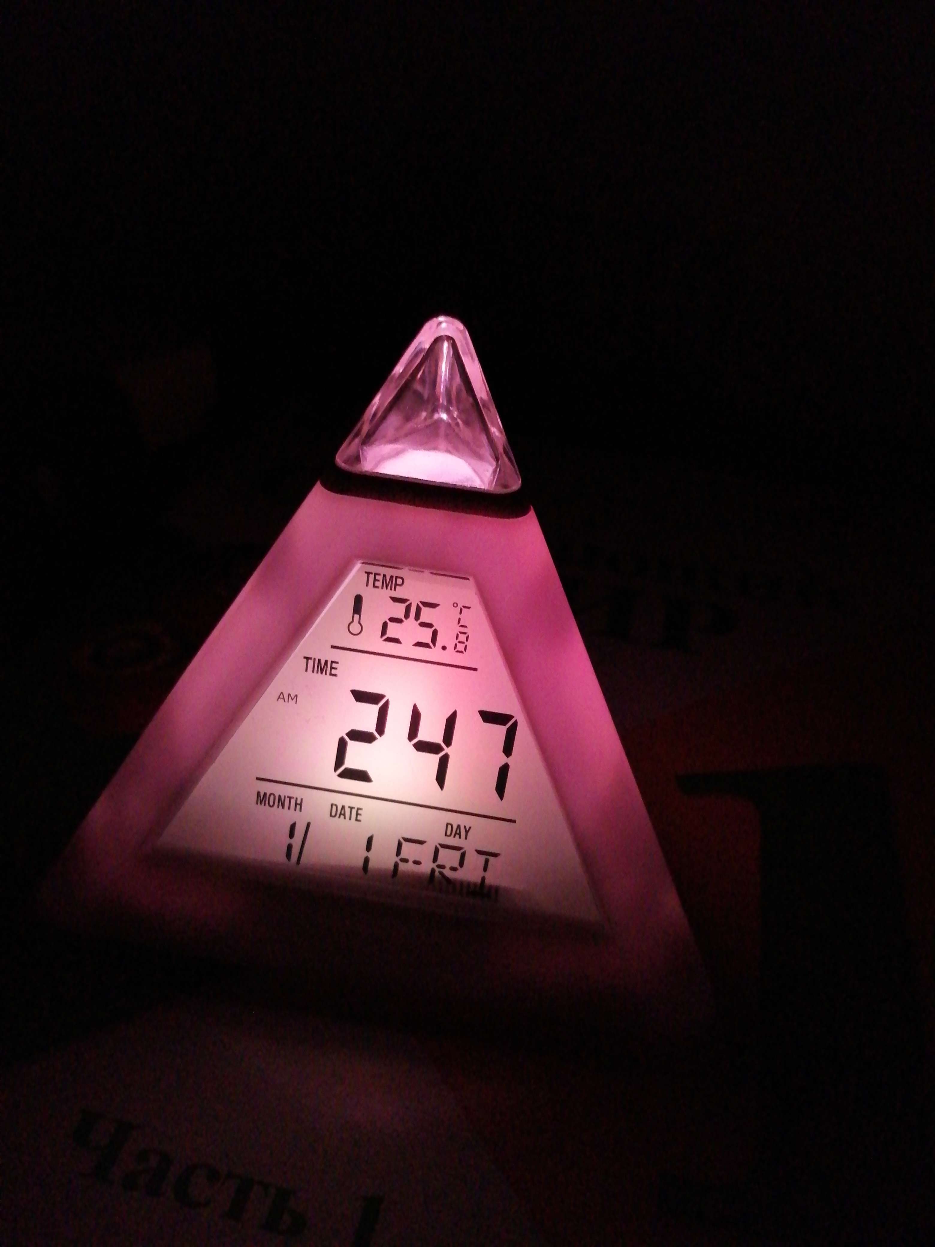 Фотография покупателя товара Будильник Luazon LB-05 "Пирамида", 7 цветов дисплея, термометр, подсветка - Фото 3