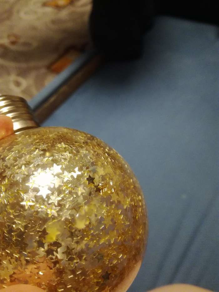 Фотография покупателя товара Набор ёлочных шаров «Звёздочки золотистые» 3 шт., батарейки, 5 LED, свечение тёплое белое - Фото 4