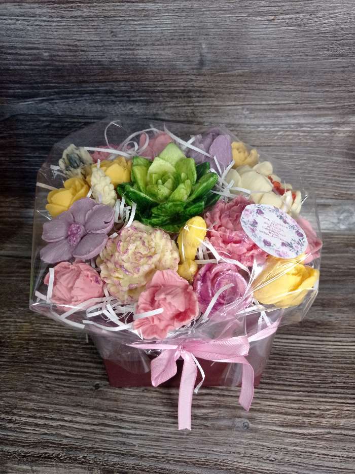 Фотография покупателя товара Коробка подарочная для цветов с PVC крышкой, упаковка, «With love», 12 х 12 х 12 см