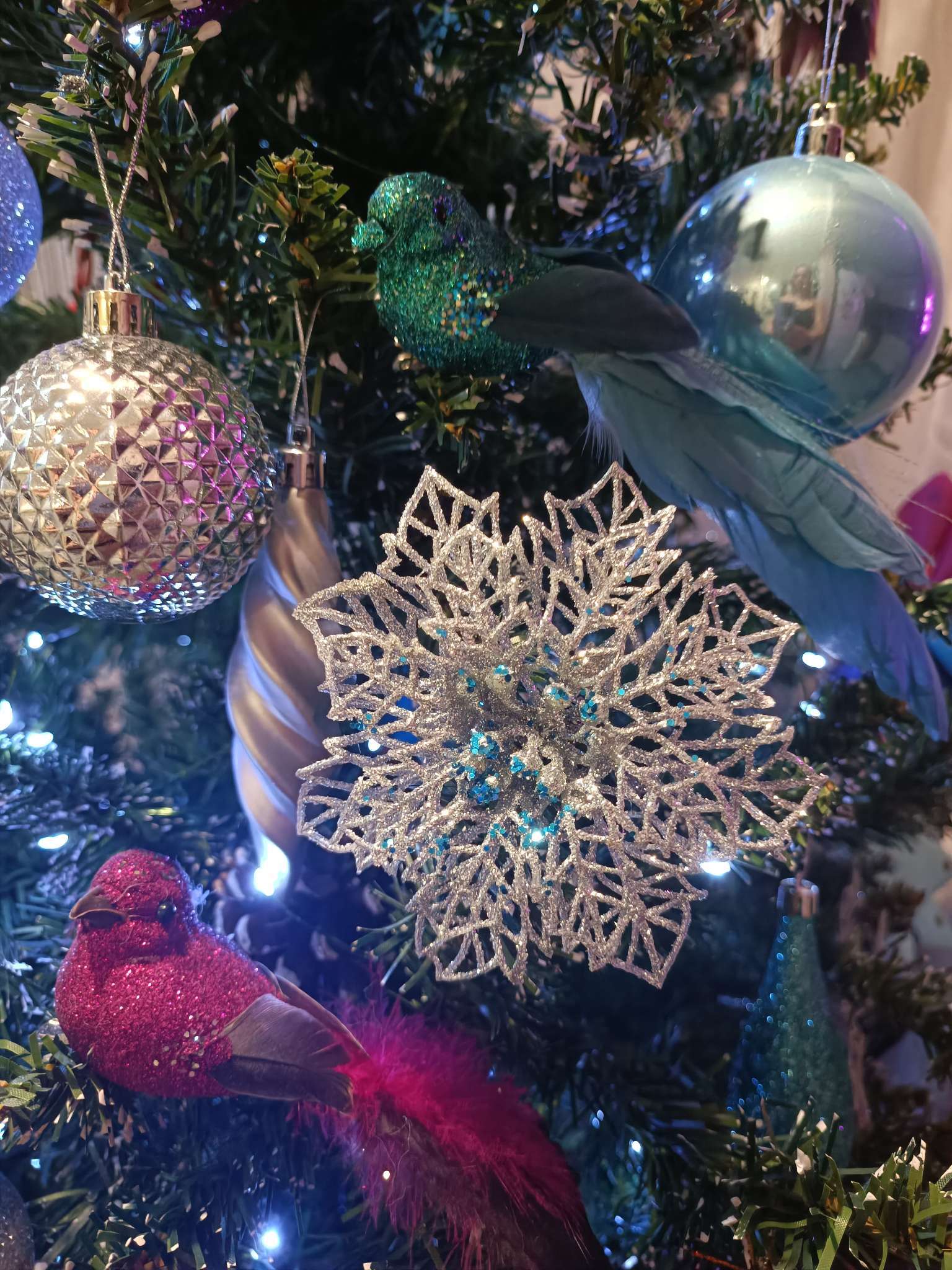 Фотография покупателя товара Ёлочные игрушки 3 шт. «Зимнее волшебство. Ажурный цветок» пластик, 10.5 см, серебро - Фото 4