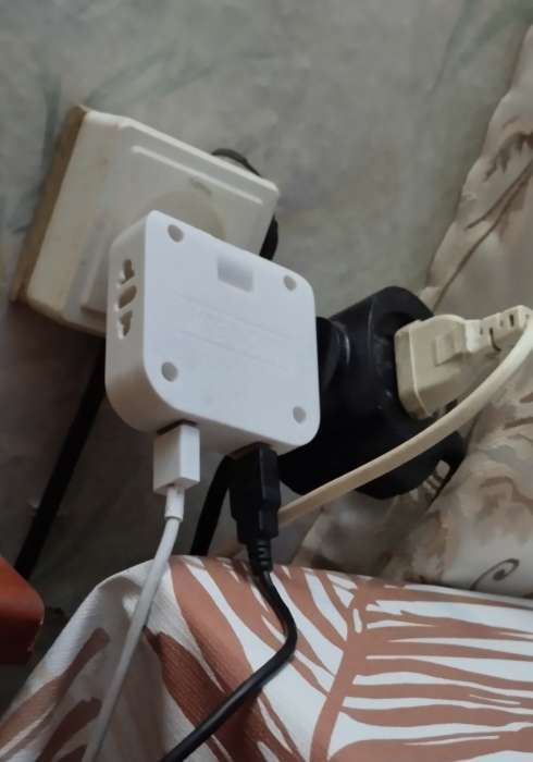 Фотография покупателя товара Тройник плоский, поворотный, 2 розетки, 10А, 2 USB, без з/к, белый - Фото 3