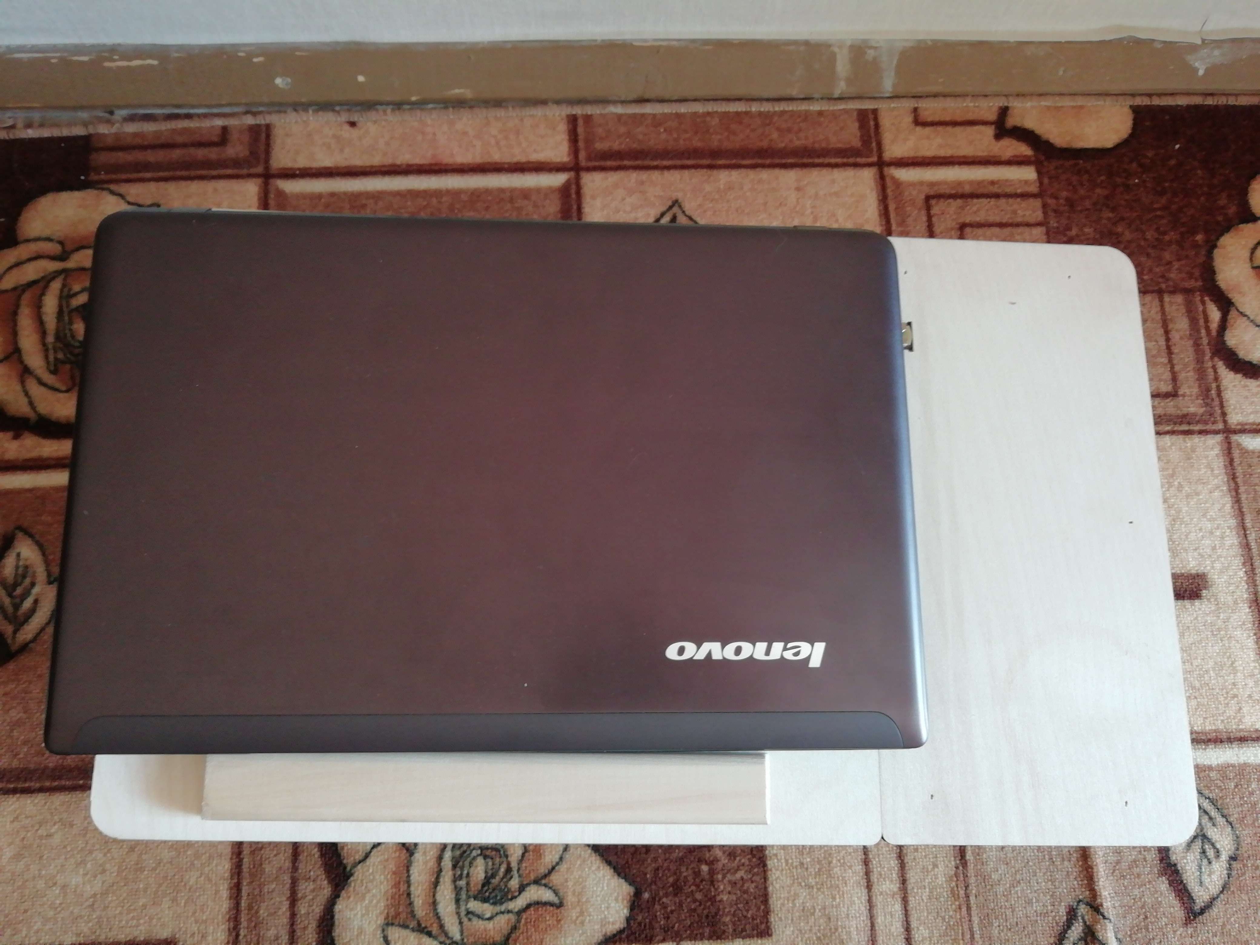 Фотография покупателя товара Столик для ноутбука складной "Цветок", 50×30×21см - Фото 12