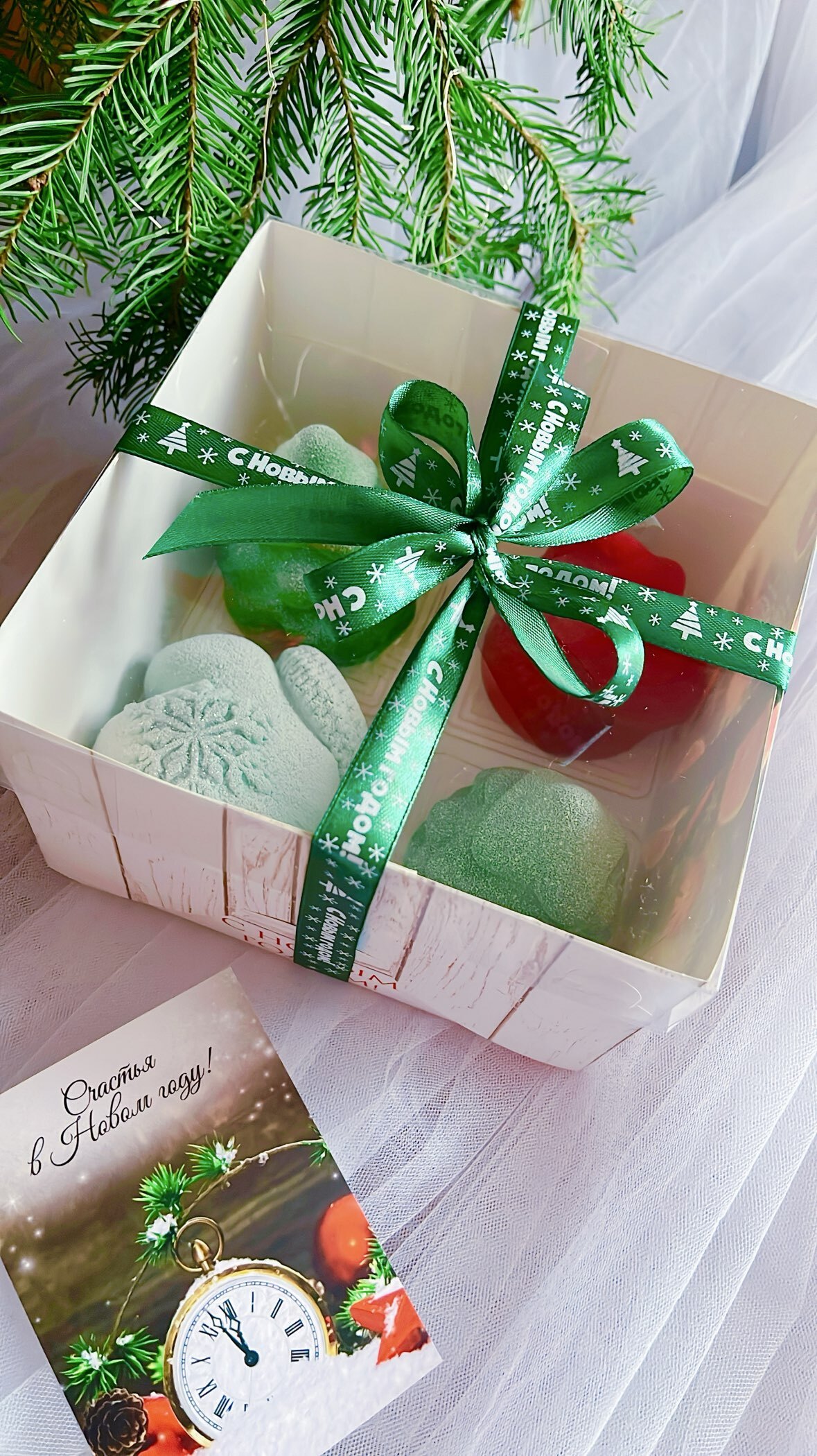 Фотография покупателя товара Коробка для капкейка «Всё получится в Новом году», 16×16×10 см - Фото 1