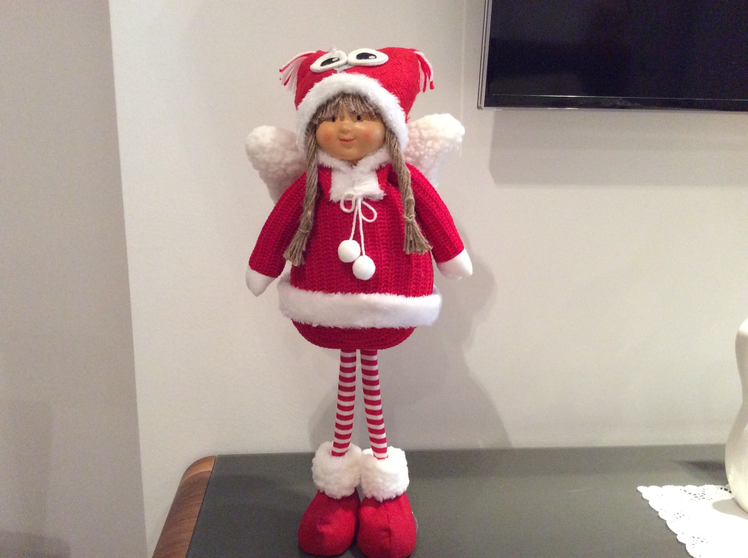 Фотография покупателя товара Кукла интерьерная "Ангелочек-девочка в красном пальто" 52 см