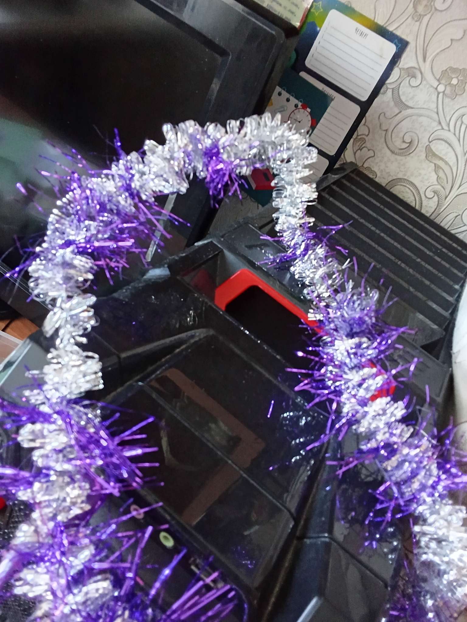 Фотография покупателя товара Мишура новогодняя «Зимнее волшебство. Фонарик ёжик», d=7 см, 200 см, МИКС - Фото 1