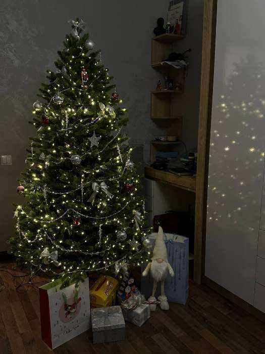 Фотография покупателя товара Искусственная ёлка Max Christmas «Изумрудная», 120 см, d нижнего яруса 88 см, ветки смешанные шарнирные - Фото 3