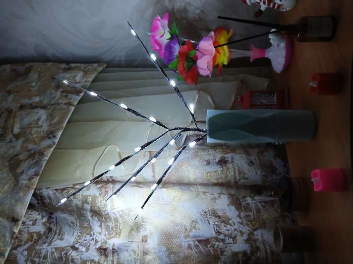 Фотография покупателя товара Светодиодная ветка 70 см, 20 LED, серебристая, батарейки AAх2 (не в комплекте), свечение белое - Фото 1