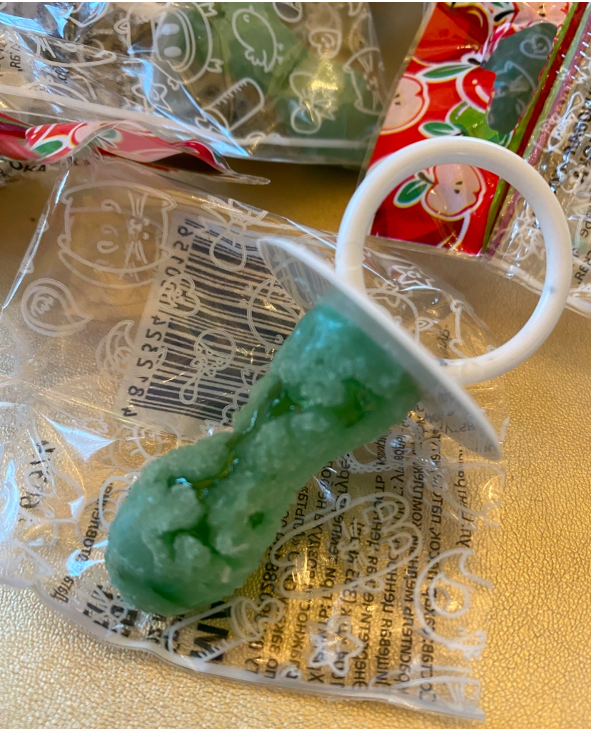 Фотография покупателя товара Карамель леденцовая "Соска", со вкусом винограда и яблока - Фото 1