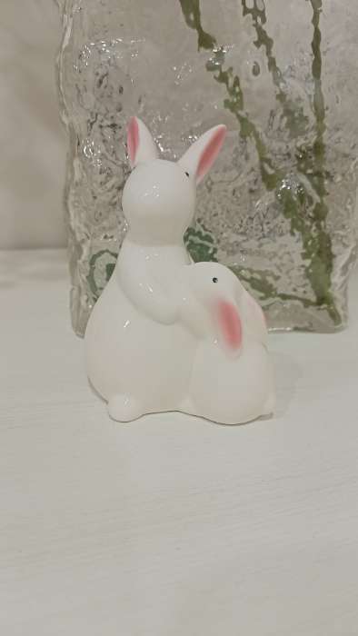 Фотография покупателя товара Фигурка керамика «Заюшка с зайчиком беленькие», 5.3×8×10 см - Фото 1