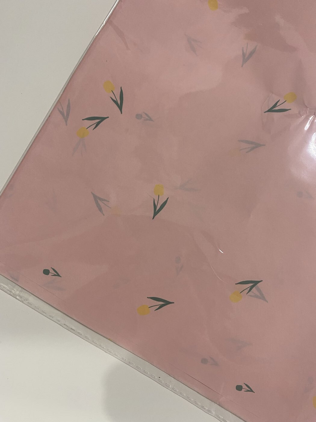 Фотография покупателя товара Бумага упаковочная тишью «С любовью», 50 см × 70 см, 17 грамм - Фото 19