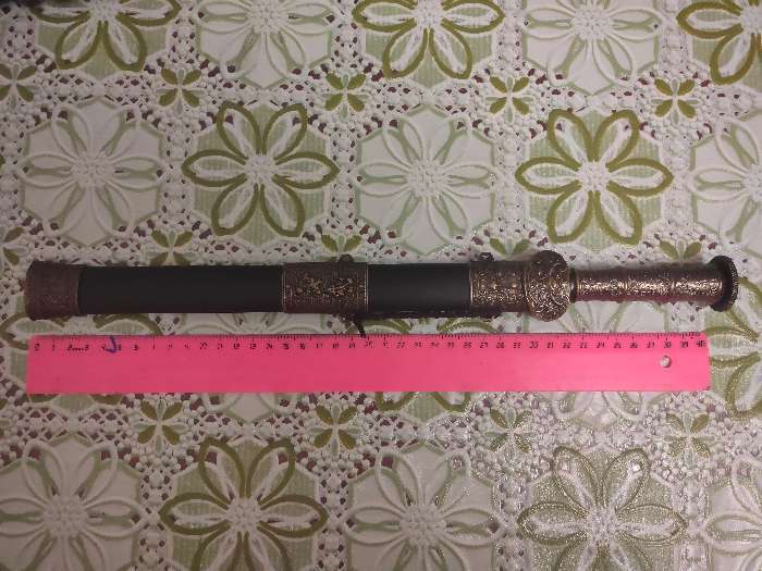 Фотография покупателя товара Сувенирный меч, рукоять резной металл, старое золото, ножны черн+3вставки, 40 см - Фото 2