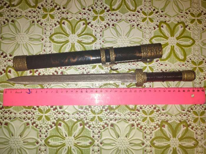 Фотография покупателя товара Сувенирный меч, прямой с резьбой по лезвию, ножны пустыня, 3 вставки металл, 40см - Фото 1