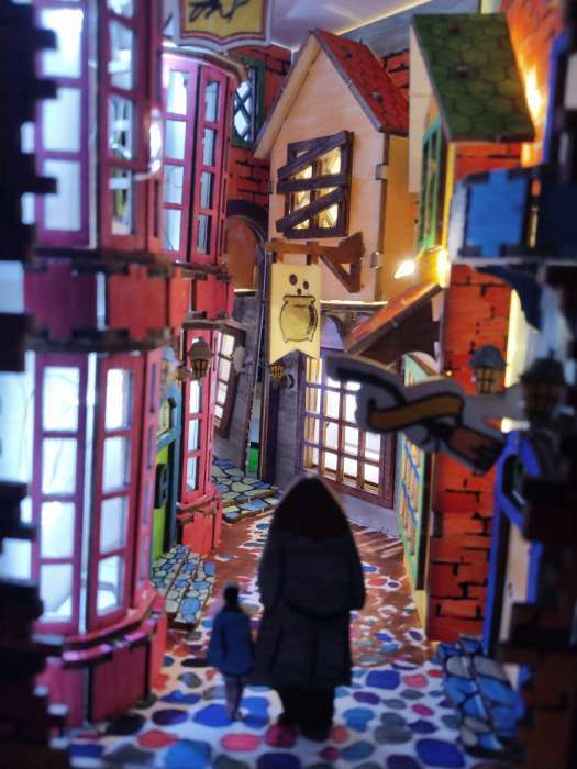 Фотография покупателя товара Ночник - конструктор своими руками из дерева «Поезд», подставка - разделитель для книг - Фото 2