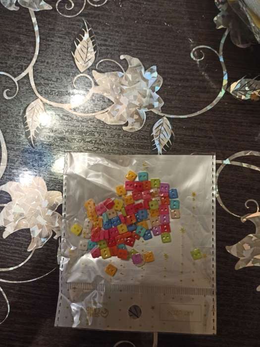 Фотография покупателя товара Пуговицы пластик для творчества 2 прокола «Цветные квадратики», набор 80 шт., 0.6×0.6 см - Фото 1