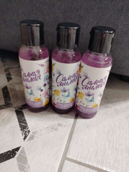 Фотография покупателя товара Гель для душа «8 Марта», 100 мл, аромат полевых цветов, Чистое счастье - Фото 2