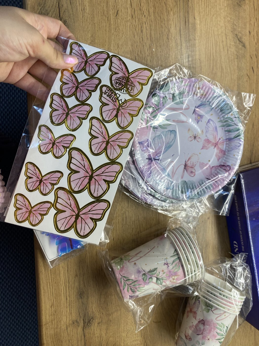 Фотография покупателя товара Топперы для торта «Бабочки» 10 шт., розовый - Фото 5