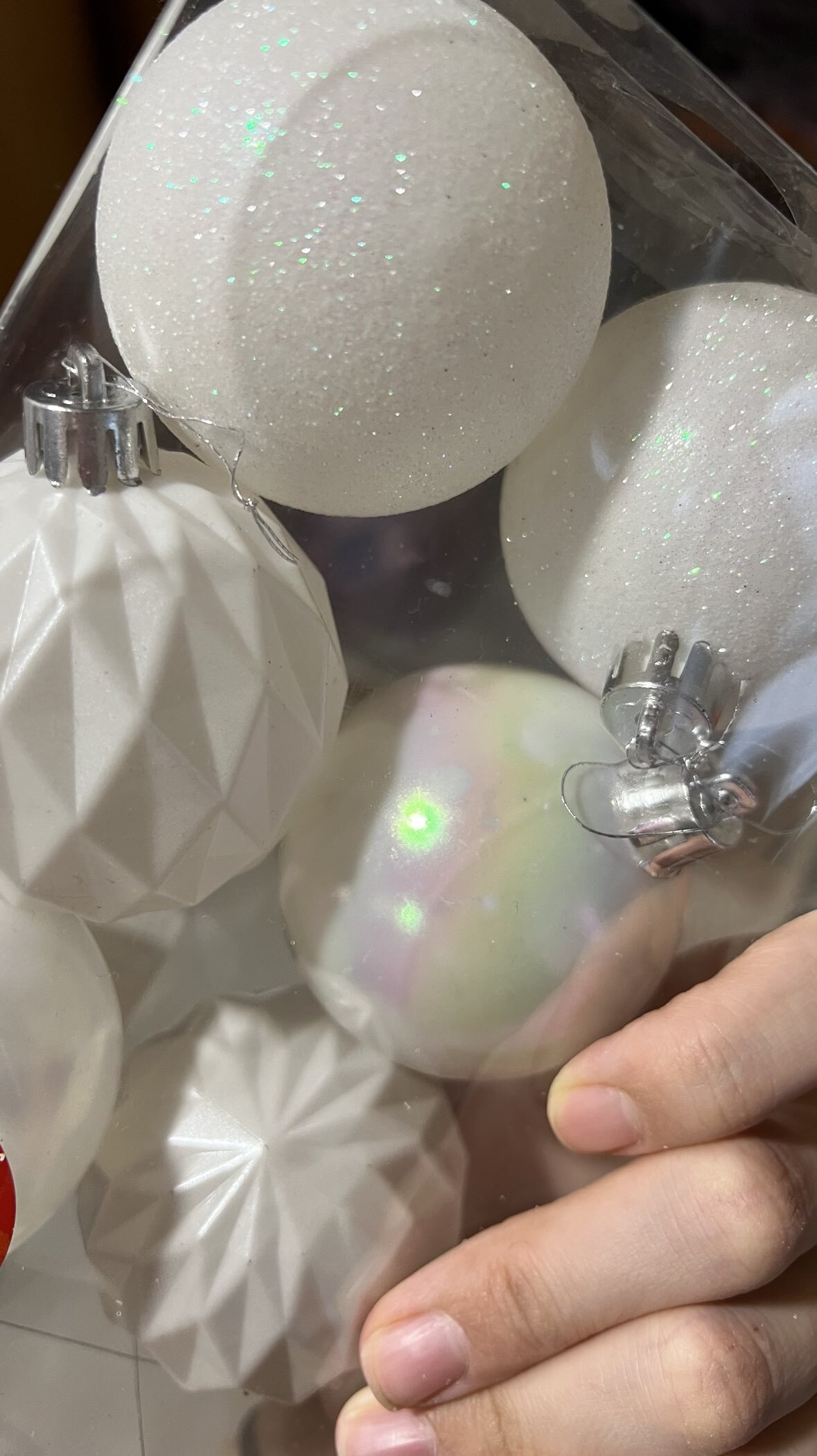 Фотография покупателя товара Ёлочные игрушки «Перл», шары новогодние, d=6 см, набор 6 шт., грани, белый - Фото 10