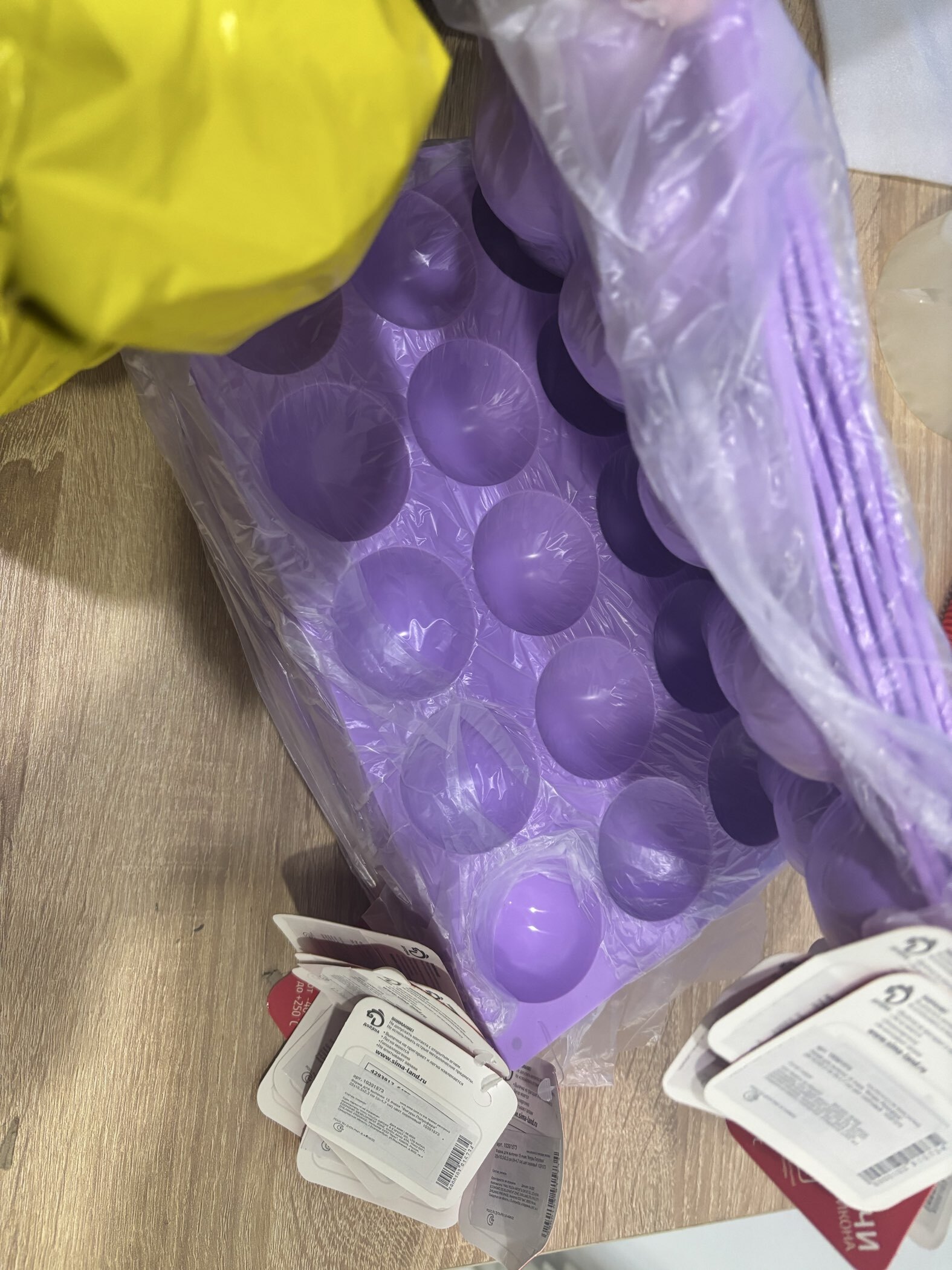 Фотография покупателя товара Сковорода Доляна Basic, d=20 см, пластиковая ручка, антипригарное покрытие, индукция, чёрная - Фото 3