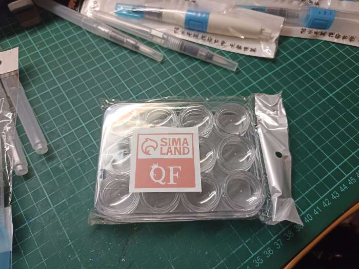 Фотография покупателя товара Органайзер для хранения мелочей, 12 баночек, 12×9×2 см, d=2.8×1.5 см, 4.5 мл, прозрачный - Фото 4