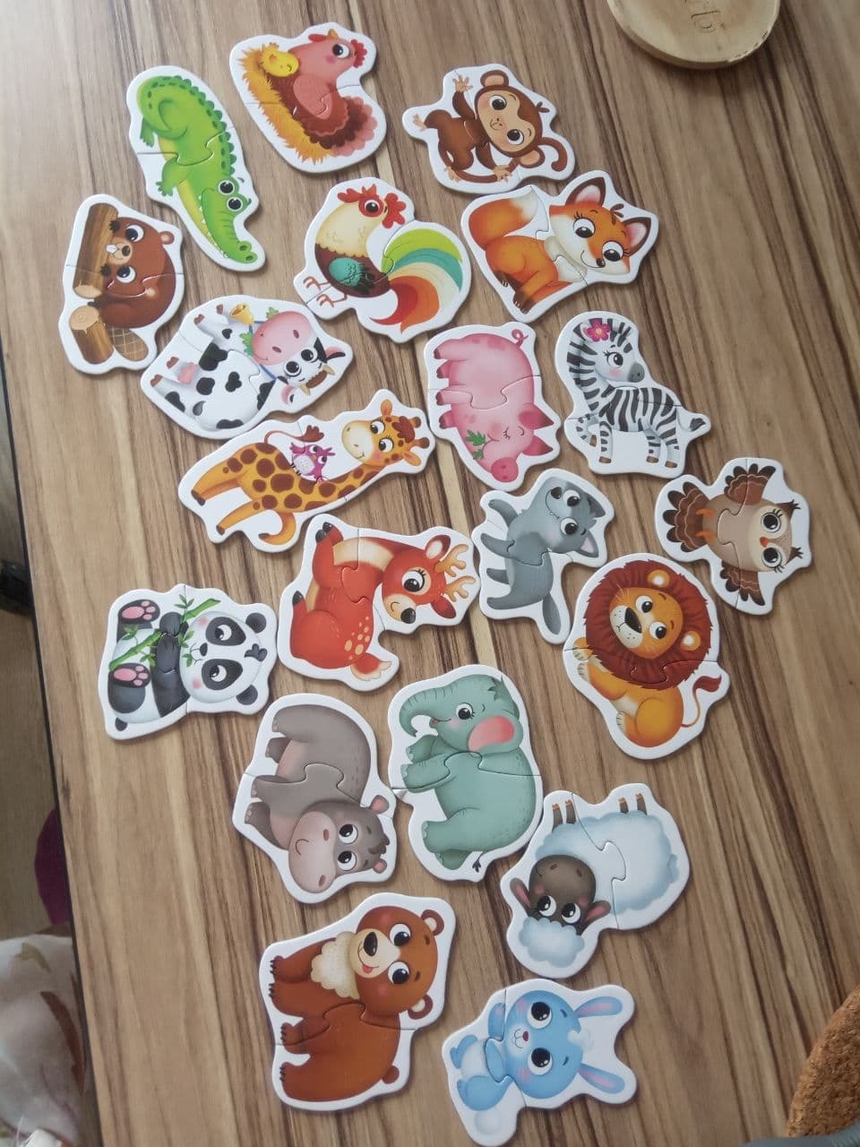 Фотография покупателя товара УЦЕНКА Макси-пазлы в металлической коробке «Весёлые зверята», 40 деталей - Фото 6