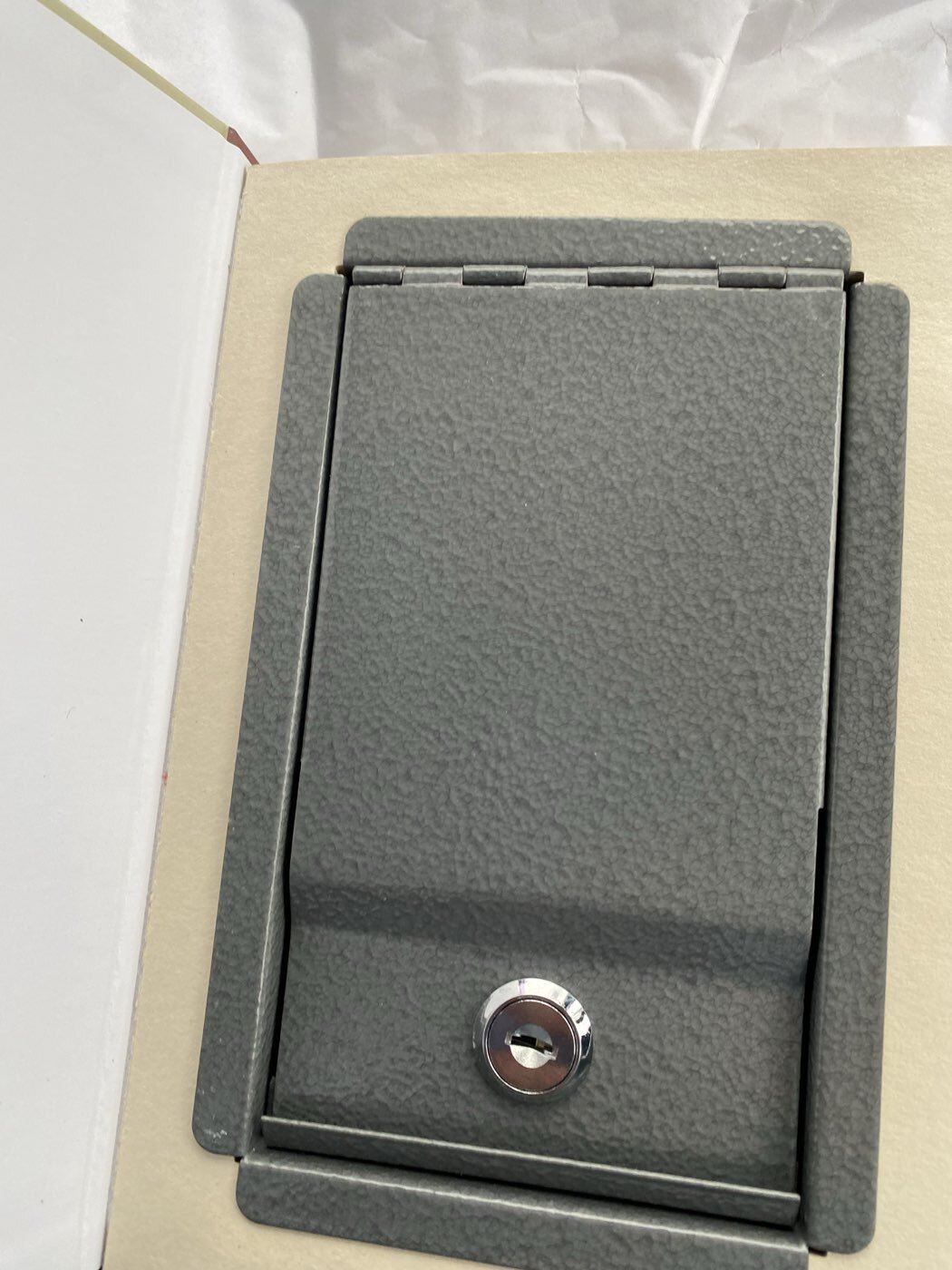 Фотография покупателя товара Шкатулка - книга сейф «Сон в красном тереме», с настоящими страницами, замком и ключами - Фото 1