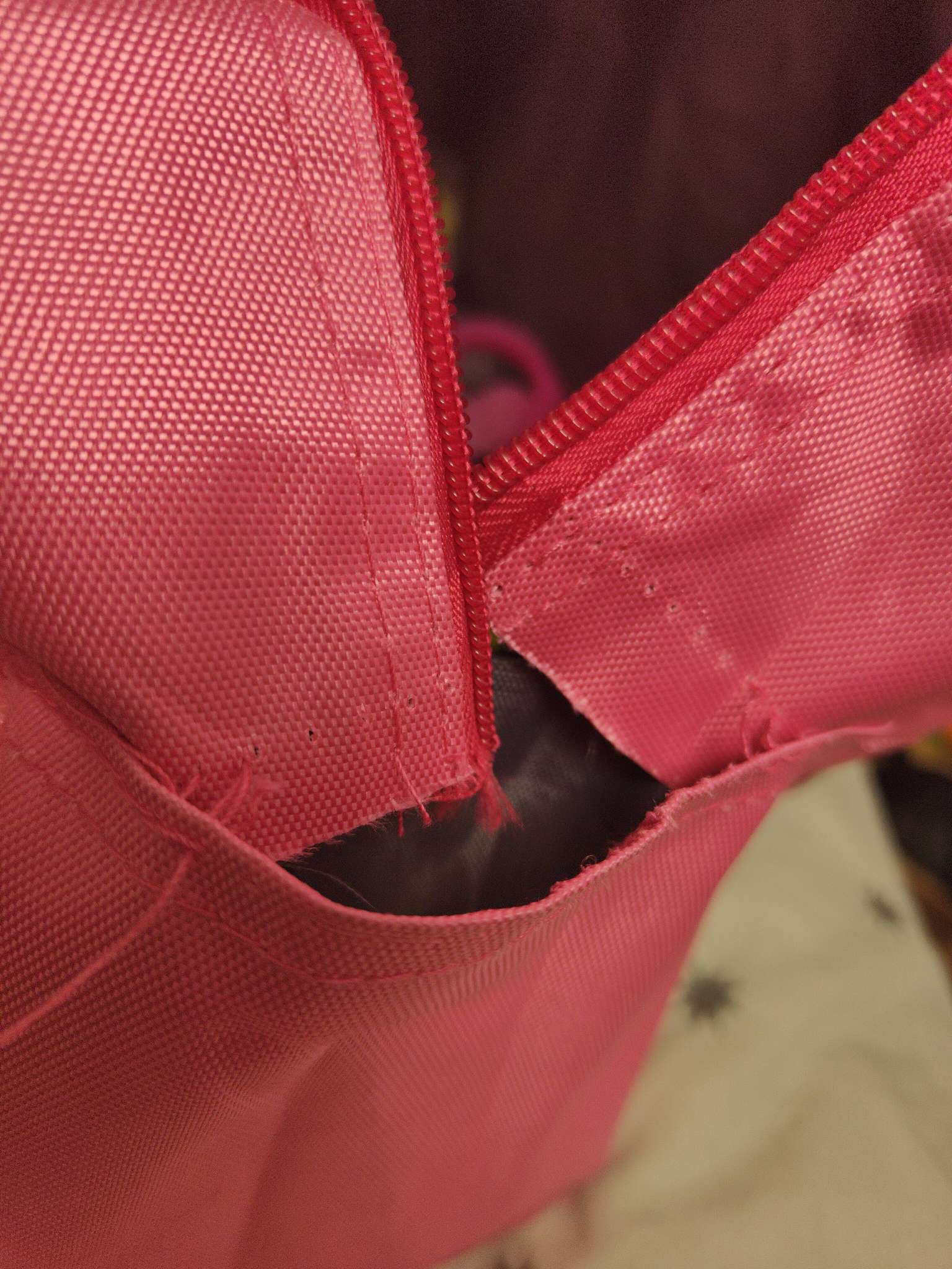 Фотография покупателя товара Сумка детская спортивная для девочки «Сердечко» 40×25×18, на молнии, длинный ремень, розовая - Фото 5