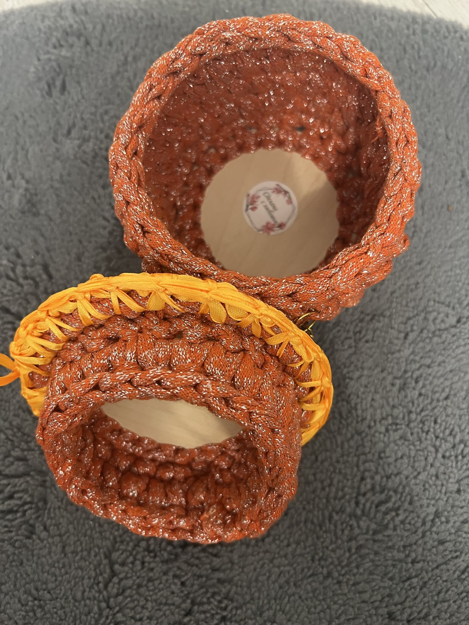 Фотография покупателя товара Трикотажная пряжа "Риббон" с люрексом 85м/170±5 гр (Кофе, люрекс: Серебро) - Фото 5