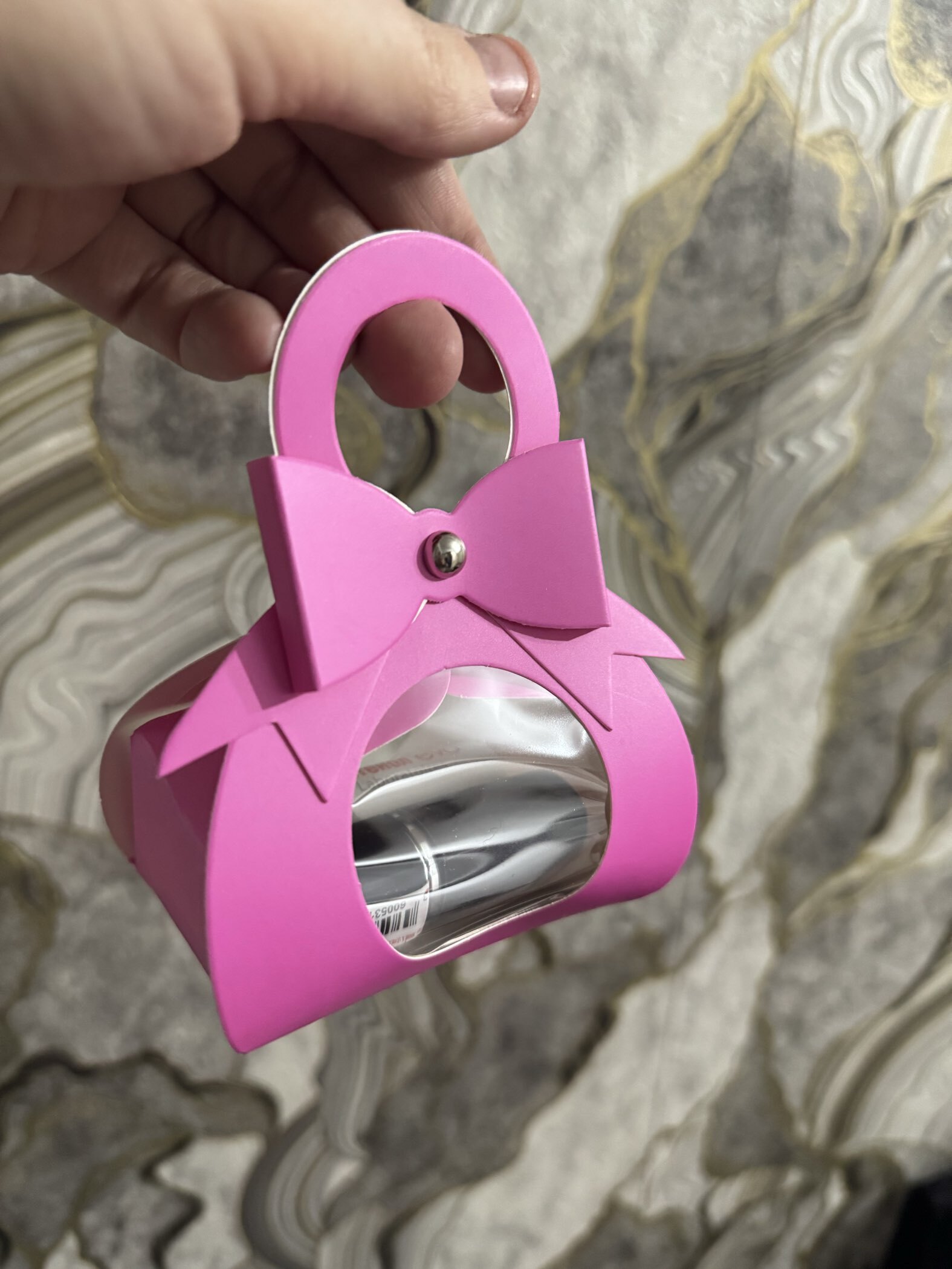 Фотография покупателя товара Подарочная коробка складная «Сумочка» с ручкой лентой, крафт, 12×9×6 см - Фото 21