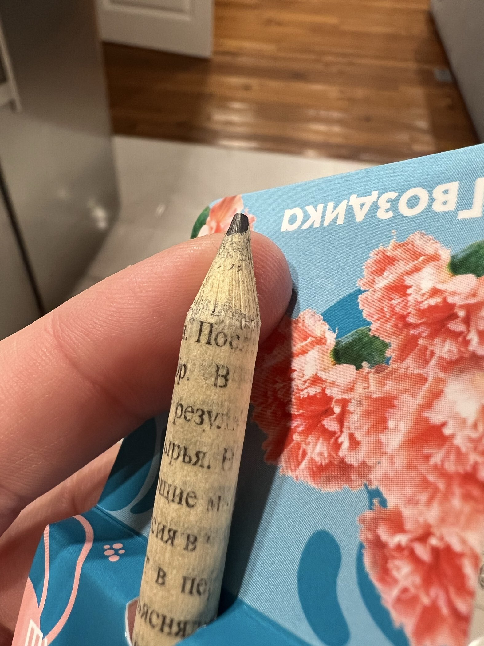 Фотография покупателя товара Растущий карандаш подарочный «Гвоздика», mini, простой чернографитный - Фото 4