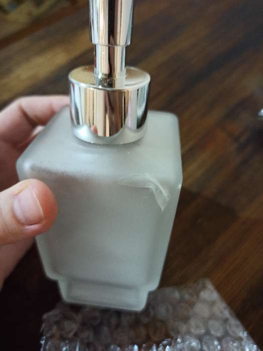 Фотография покупателя товара Дозатор для жидкого мыла «Квадро», 250 мл, стекло, матовый